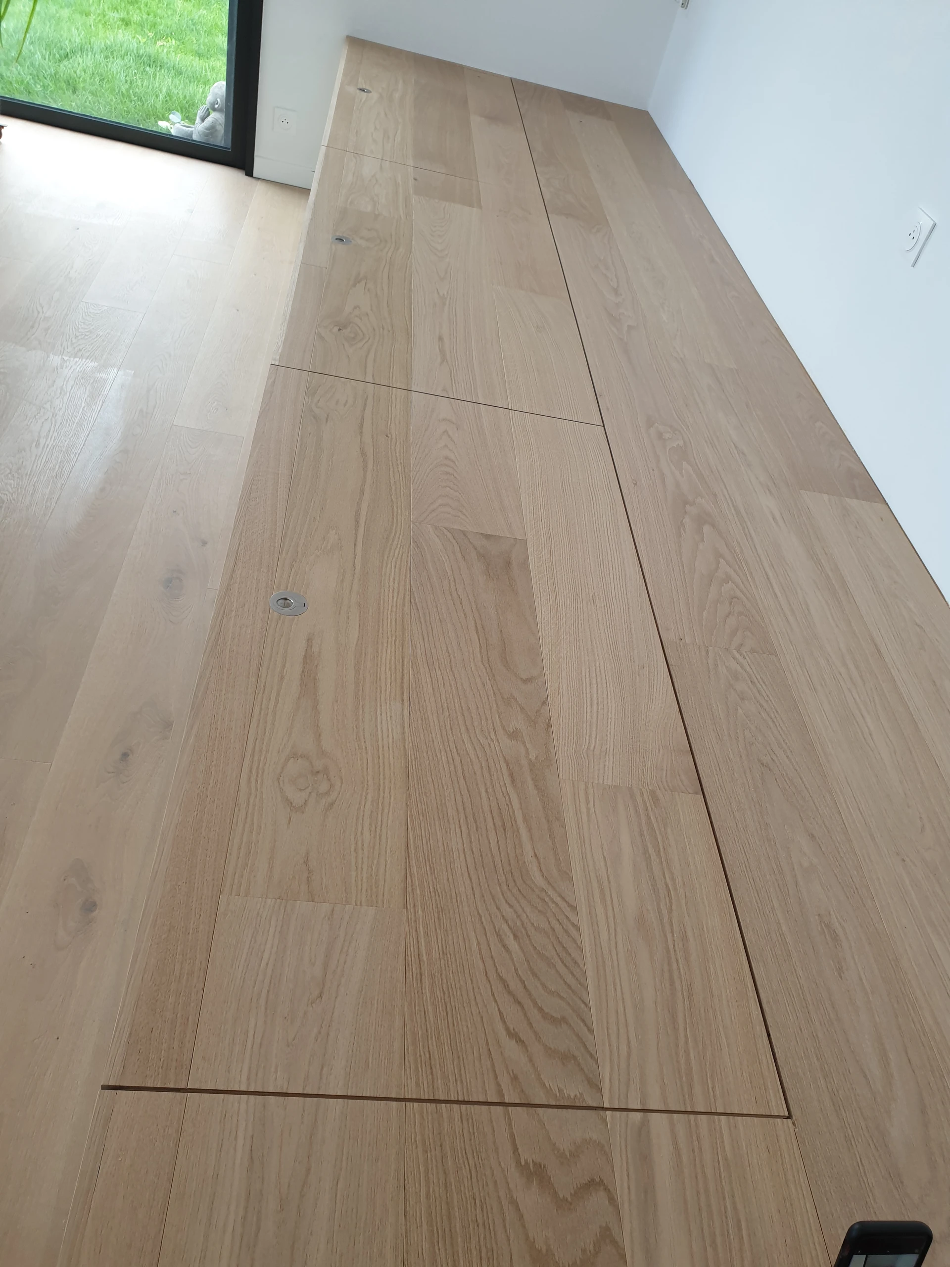 Estrade et rangements Quiberon XXX Estrade et rangements Quiberon XXX