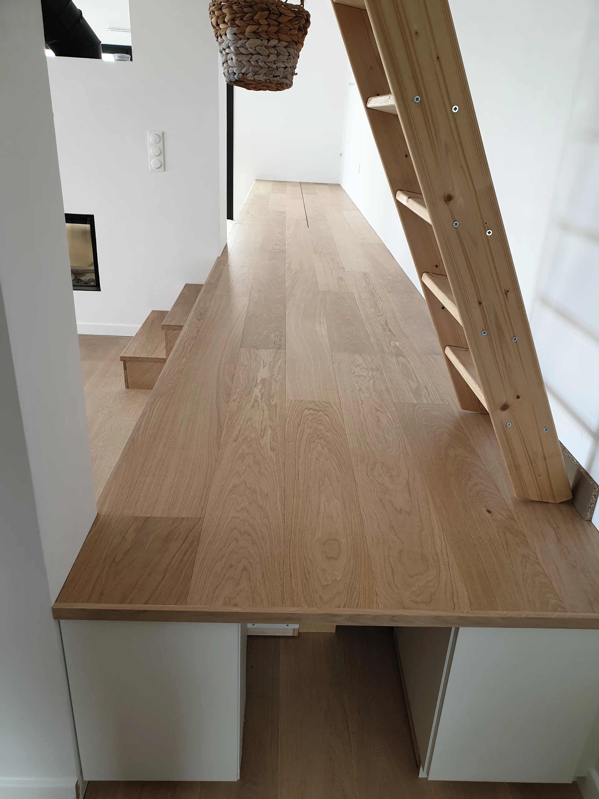 Estrade et rangements Quiberon XXX Estrade et rangements Quiberon XXX