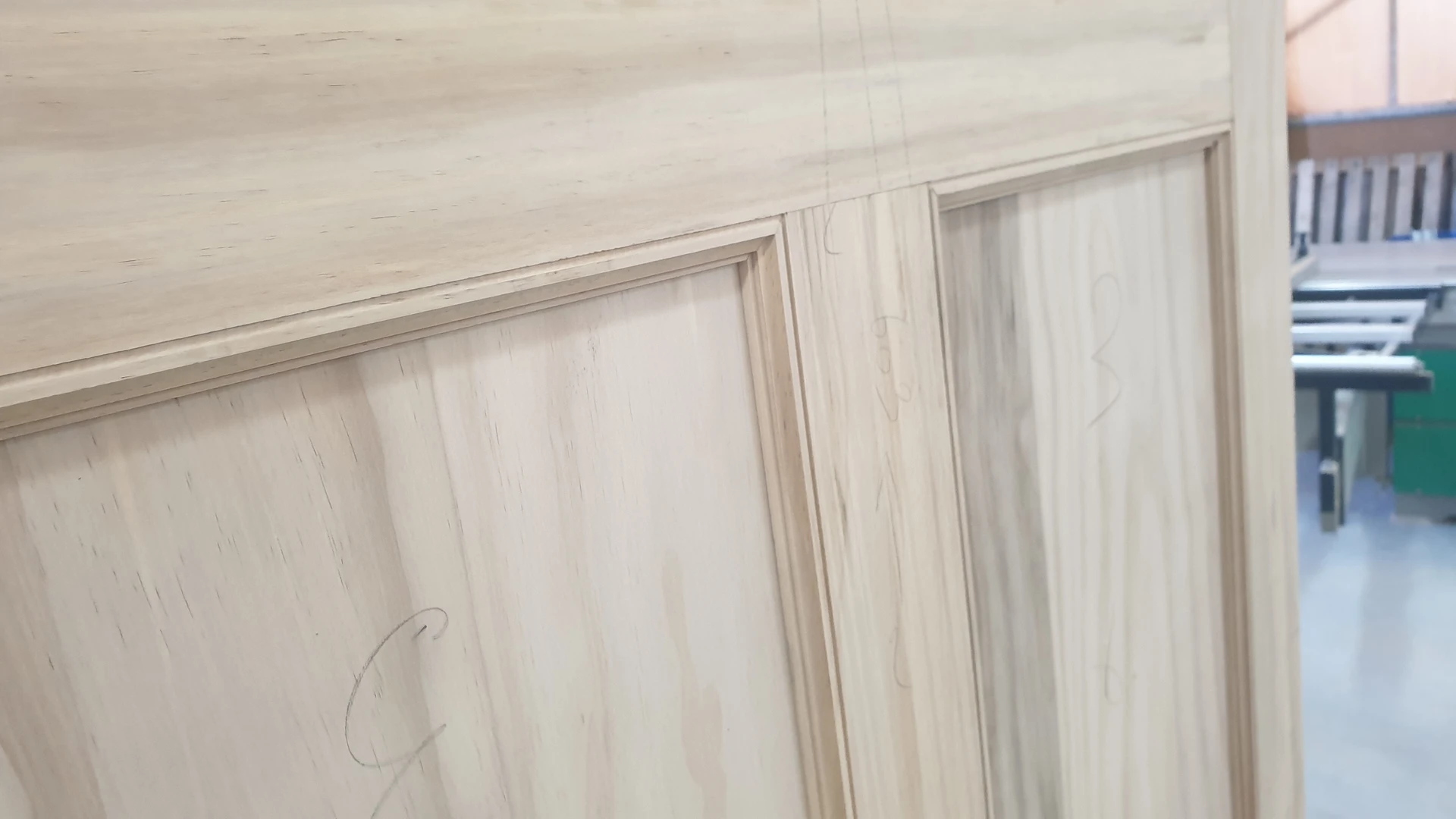 Porte d'entrée traditionnelle XXX Porte d'entrée traditionnelle XXX