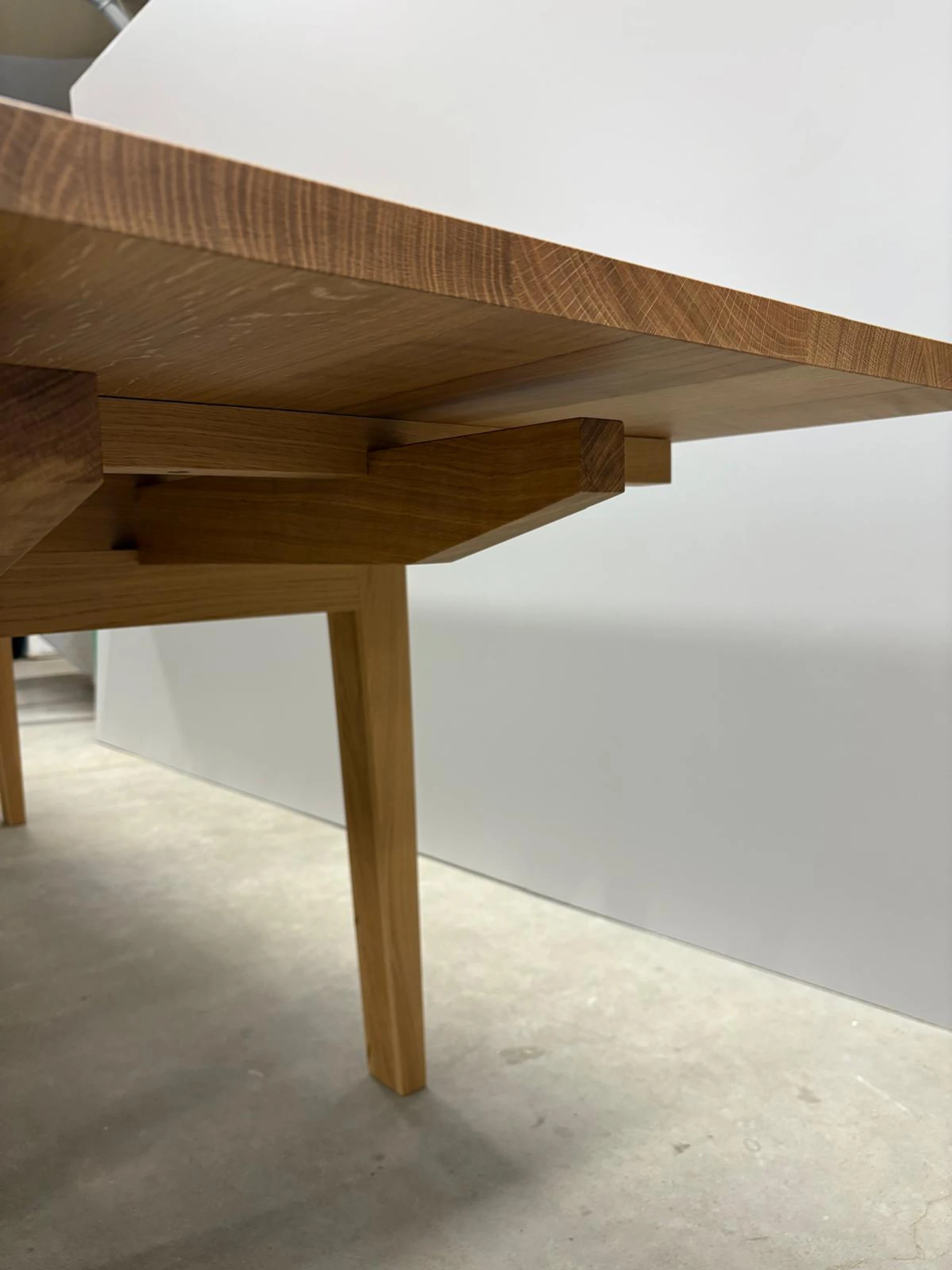 Table de salle à manger T1 Table de salle à manger T1